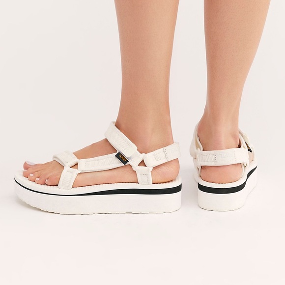 Flatform Universal Mesh Print Teva - Bright White - Size Womens 8 - Picture 6 of 6